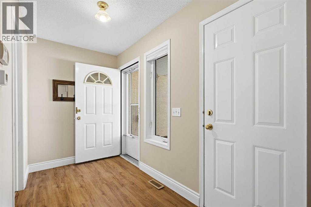 55 Cedarview Mews SW