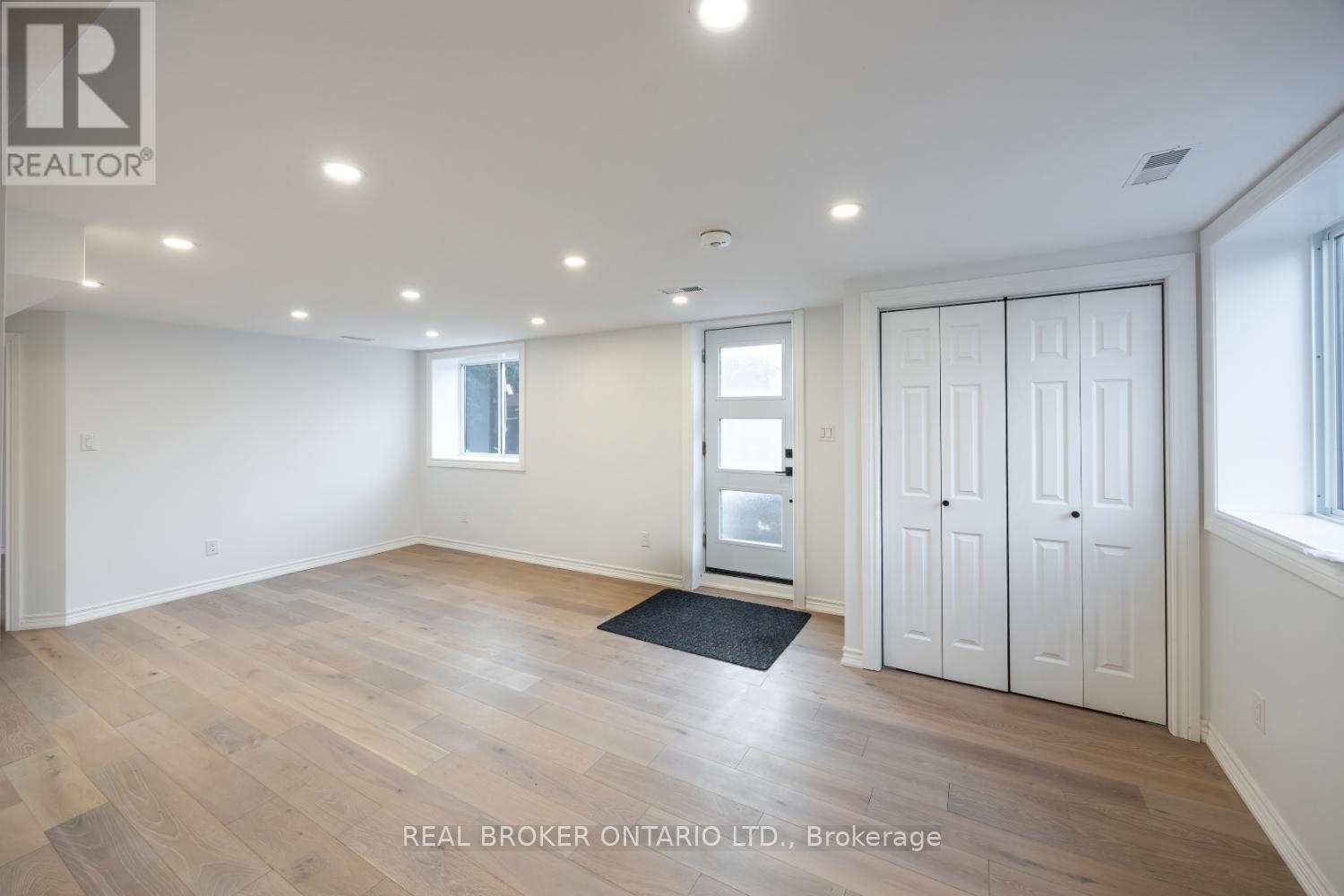 LOWER - 685 EMERSON AVENUE