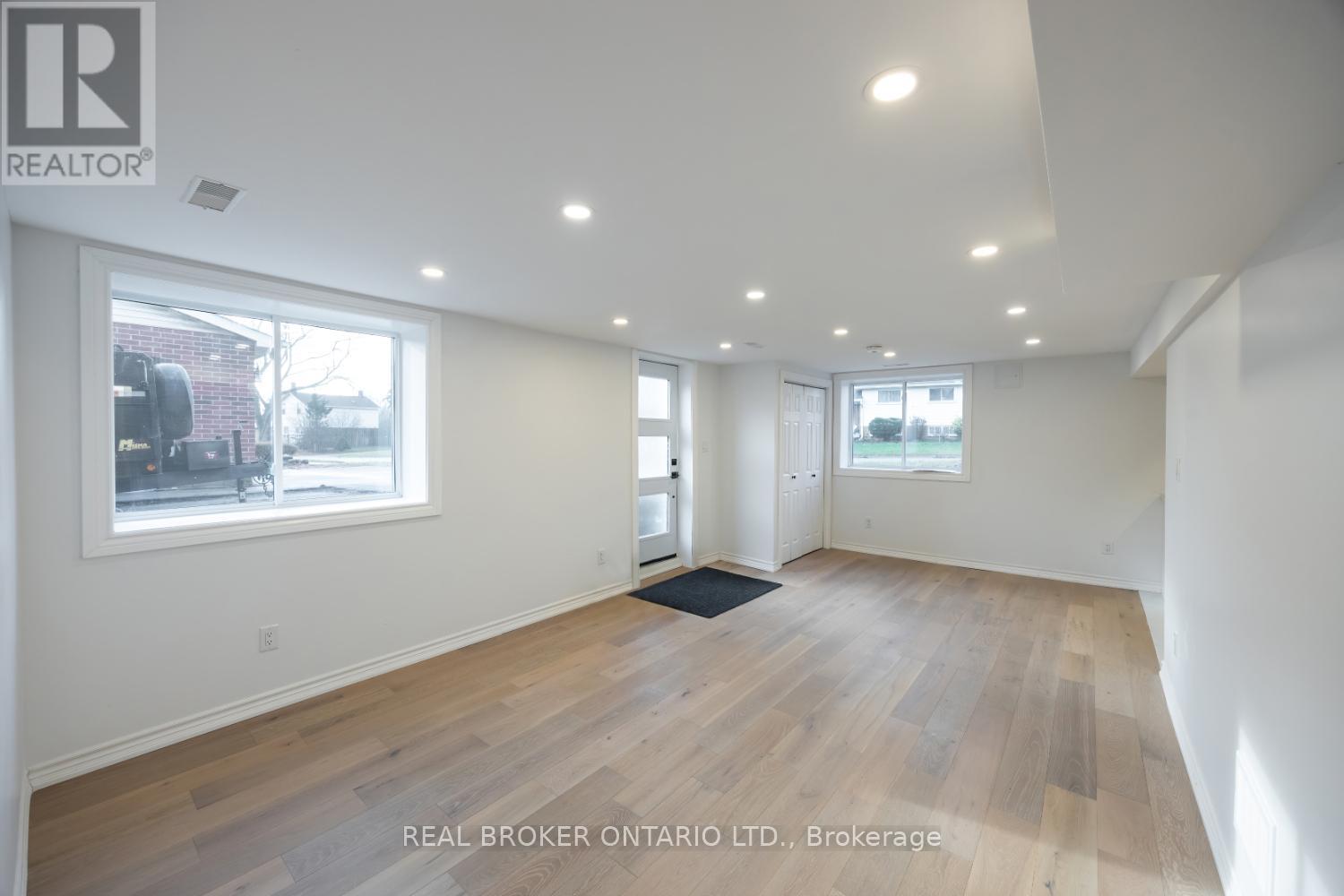 LOWER - 685 EMERSON AVENUE