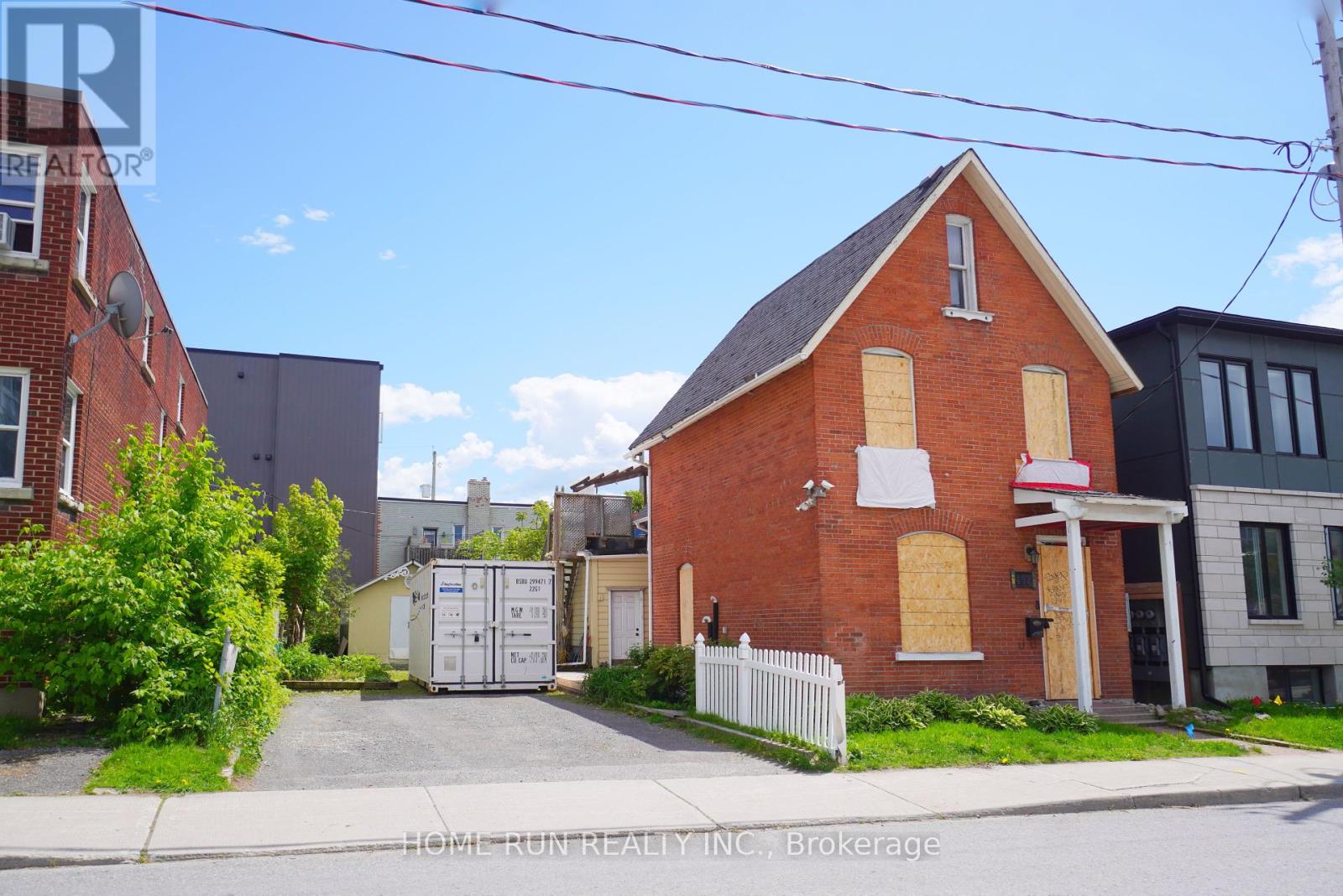 402 ARLINGTON AVENUE