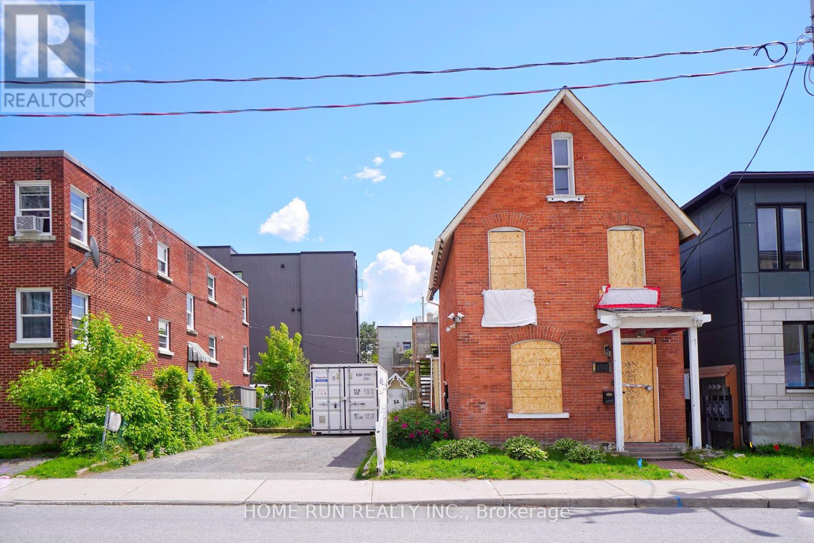402 ARLINGTON AVENUE