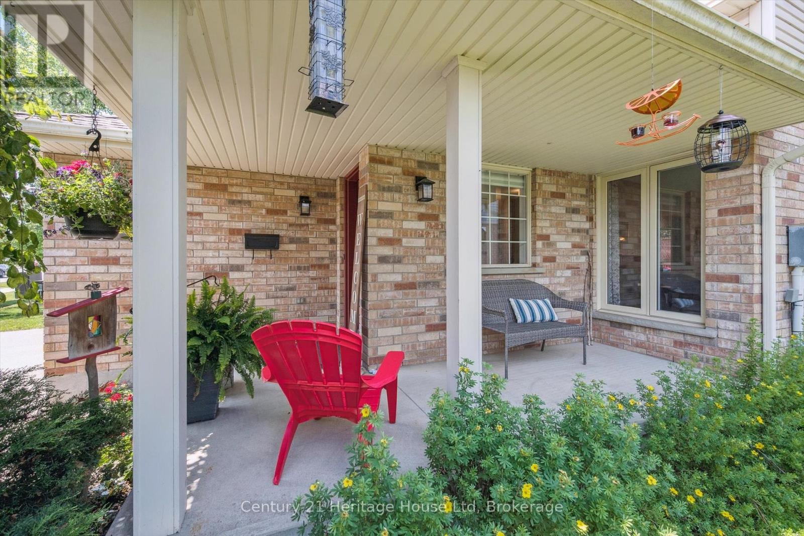 685 WILLOW ROAD