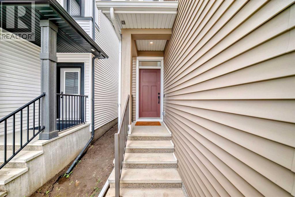 171 Hotchkiss Manor SE