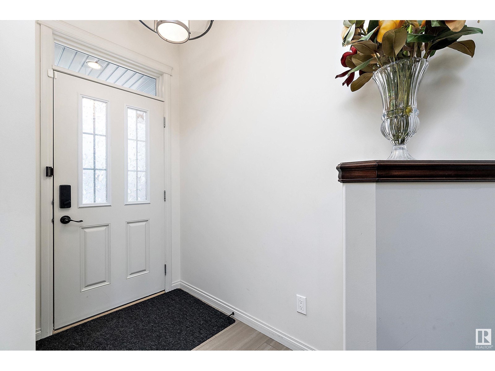 #17 18230 104A ST NW