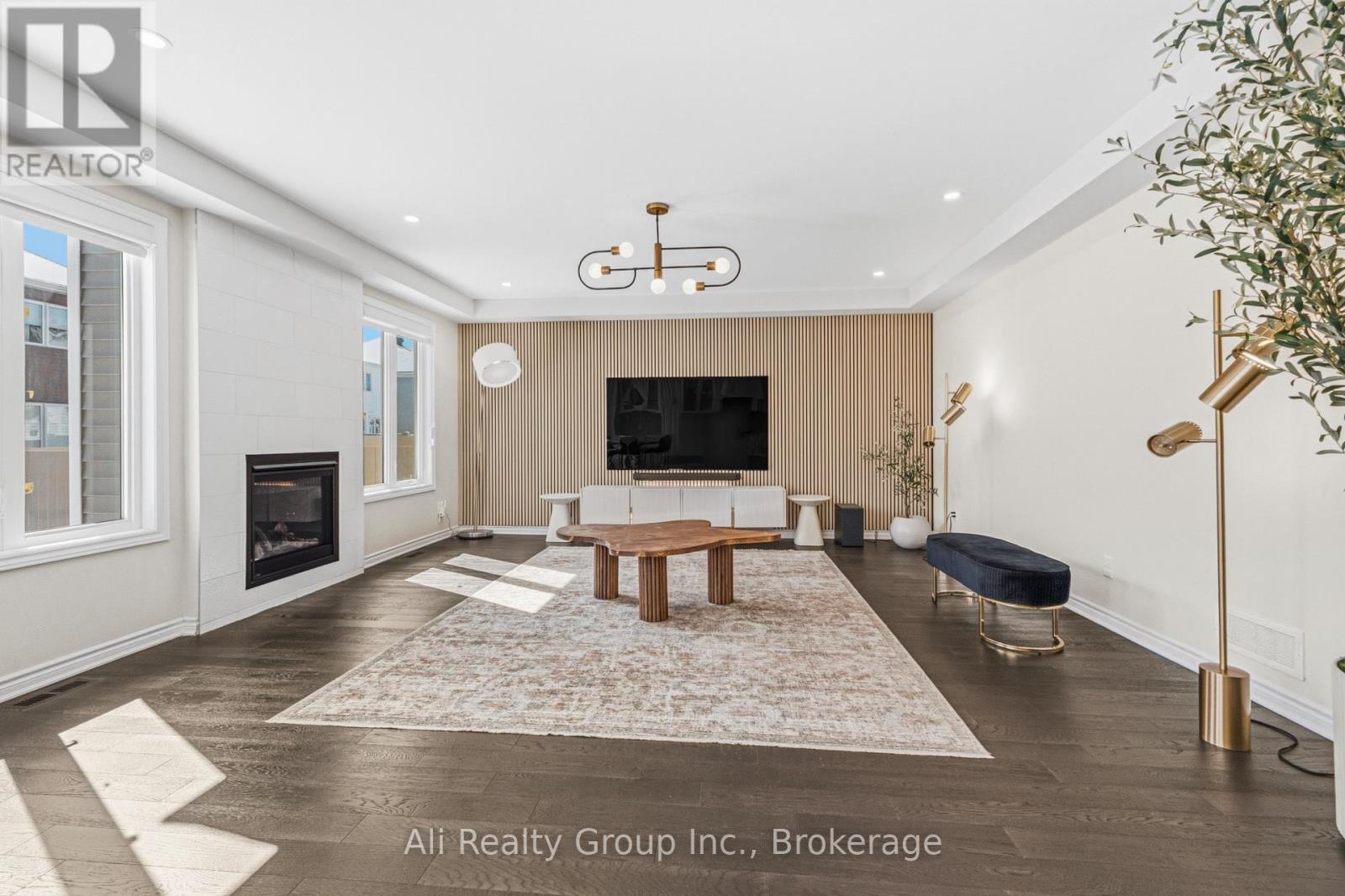 38 MUDMINNOW CRESCENT