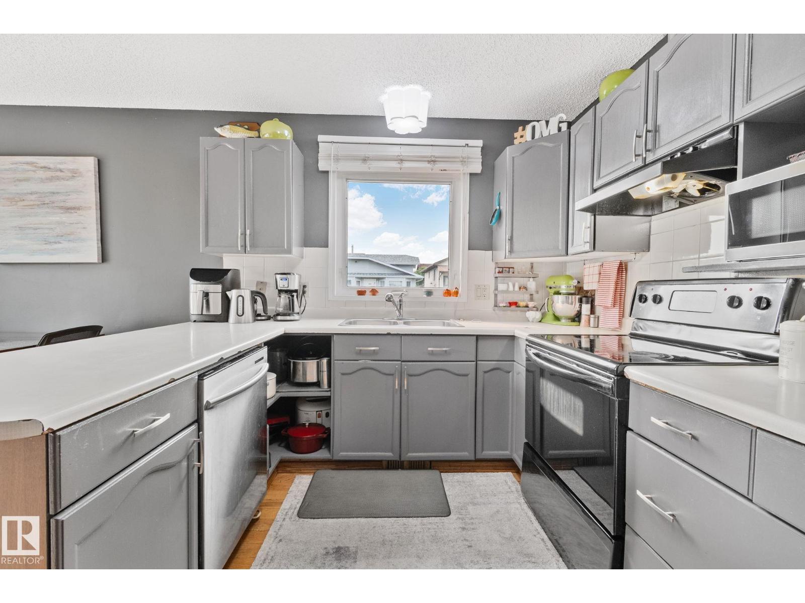 7503 190 ST NW