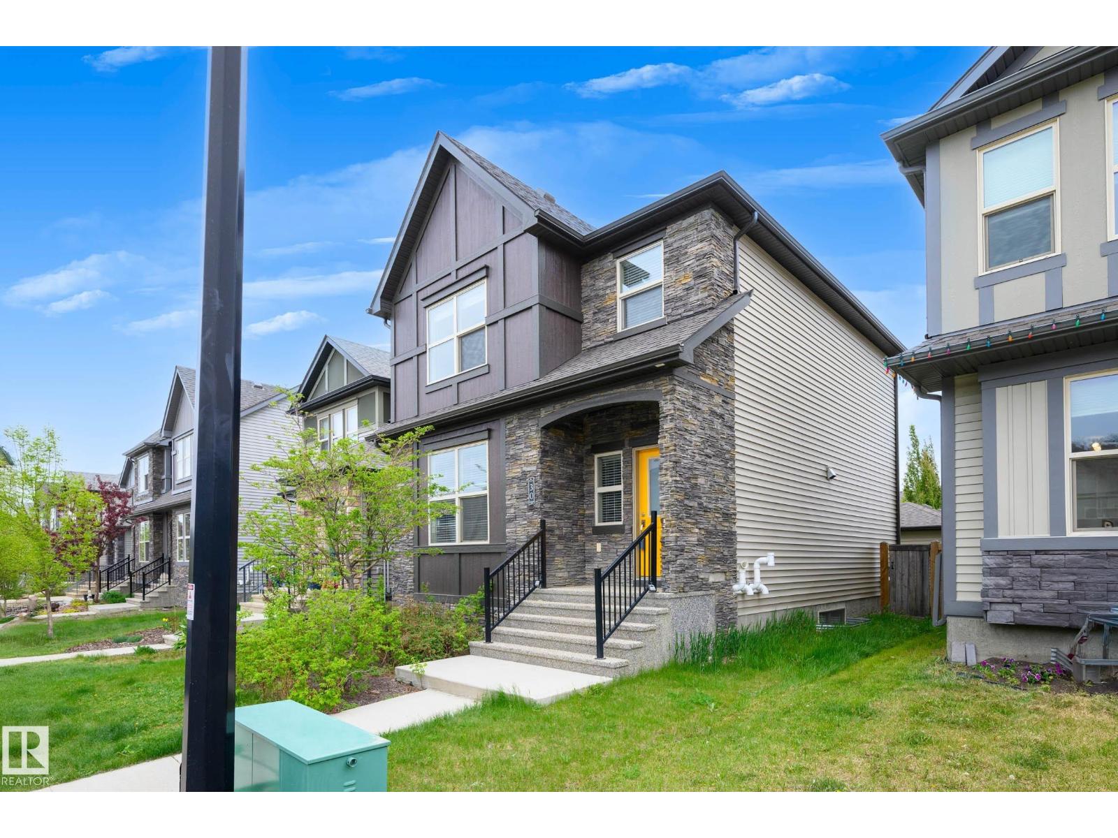 30 GREENBURY MR