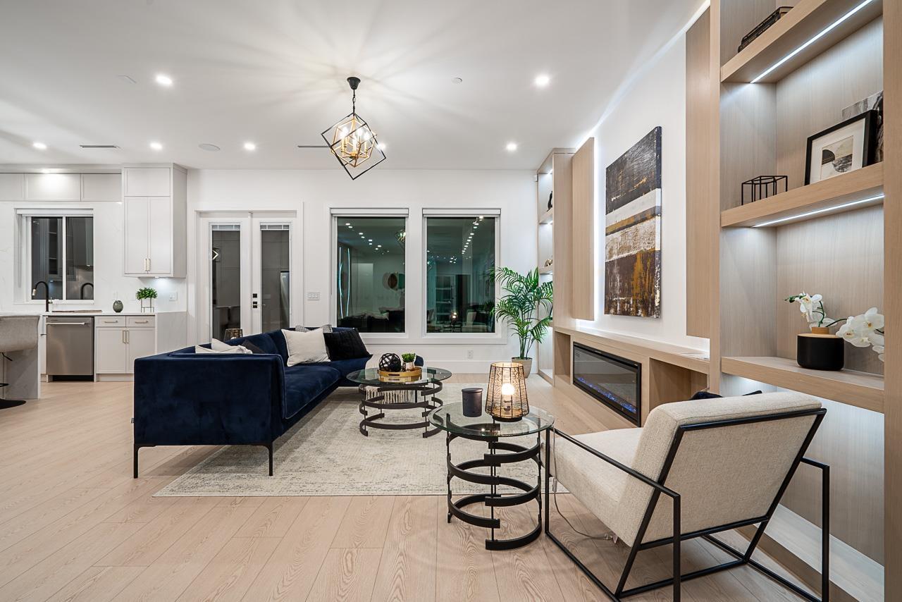 15569 OXENHAM AVENUE