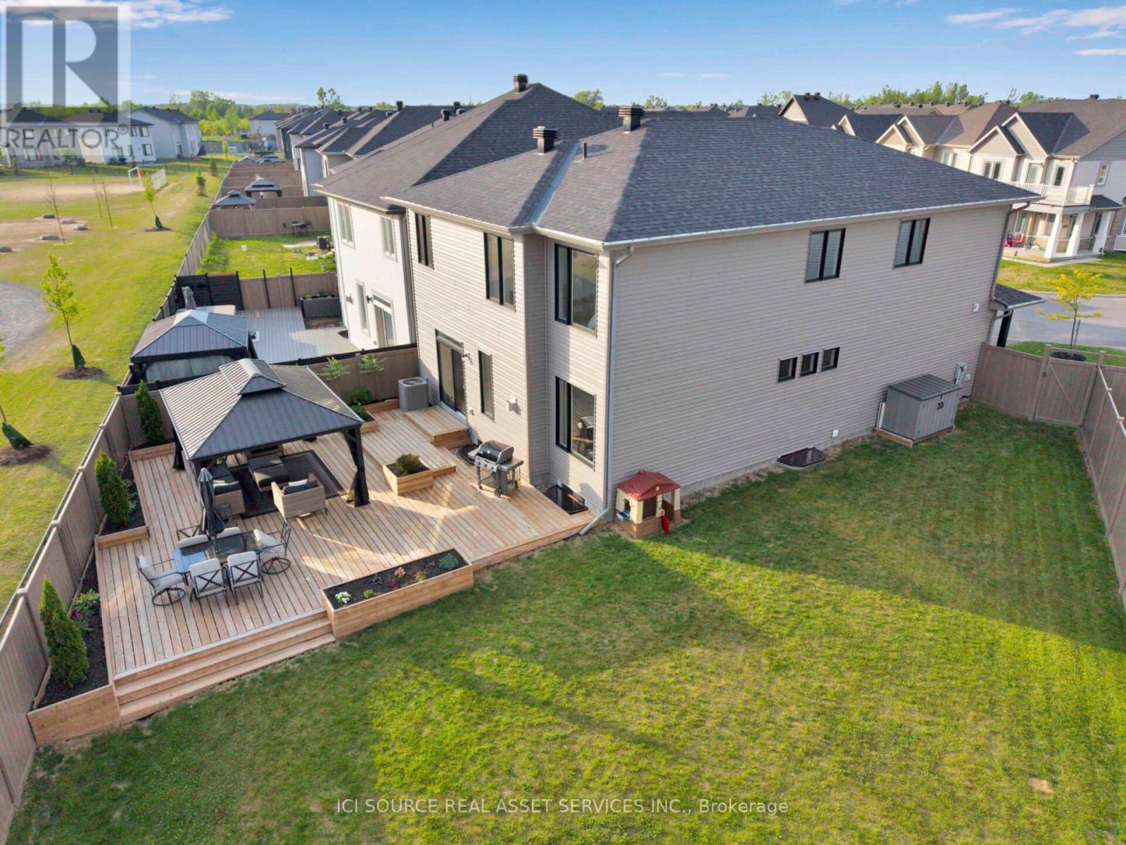 342 FINIAL WAY