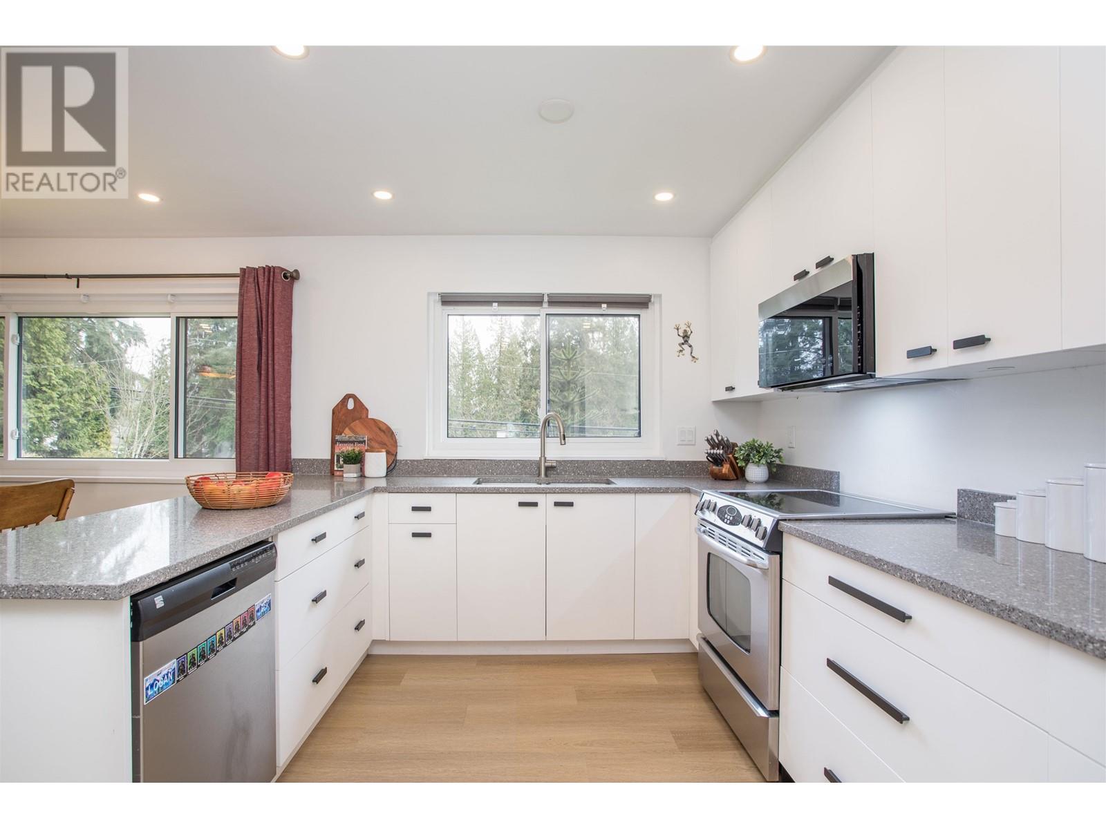 1671 MOUNTAIN HIGHWAY