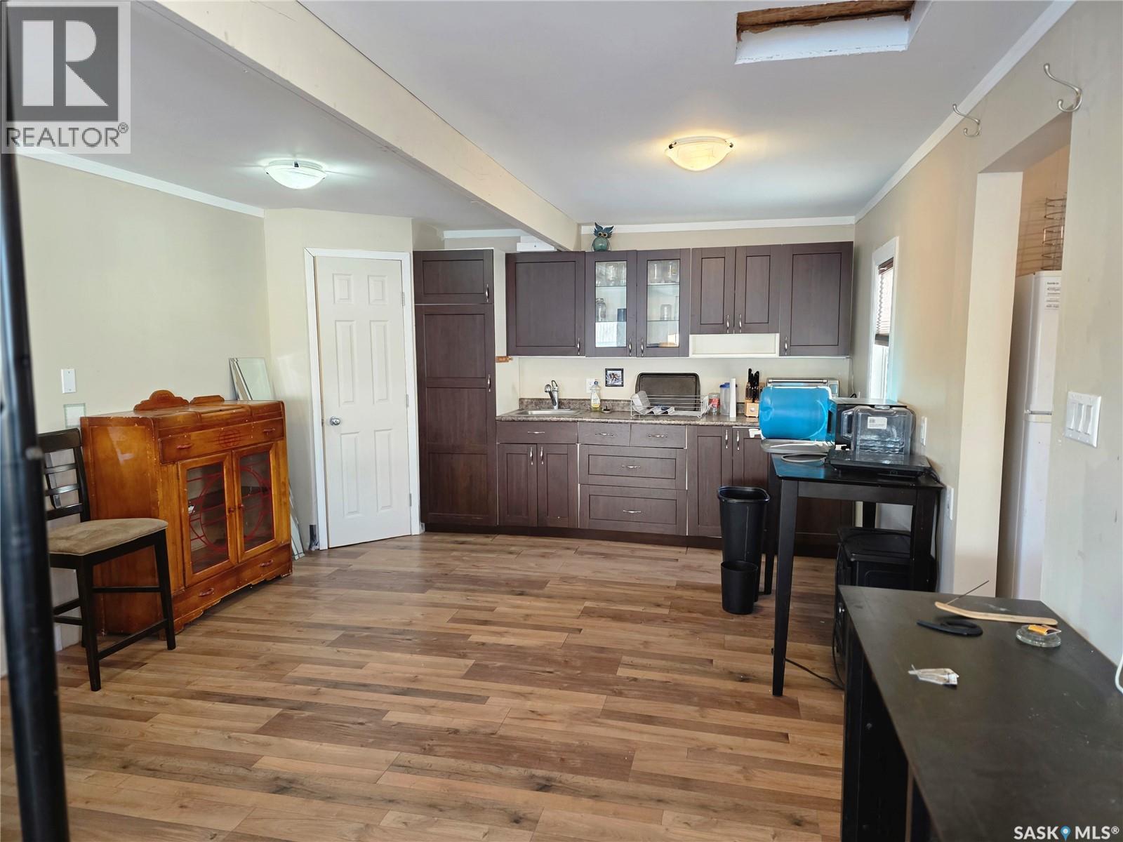 792 Saskatchewan AVENUE