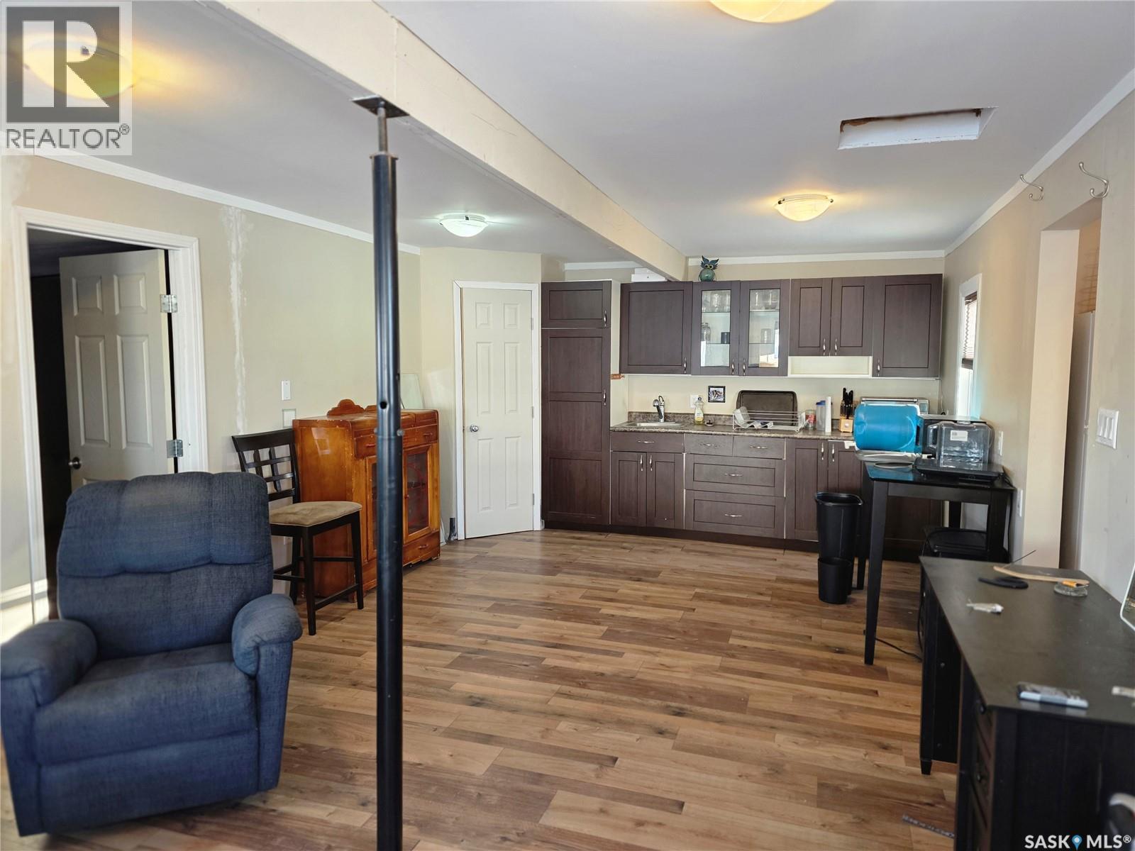 792 Saskatchewan AVENUE