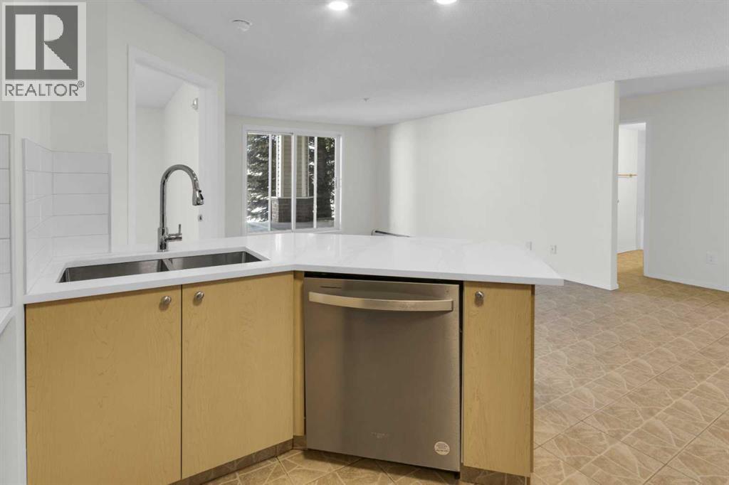 104, 16 Country Village Bay NE