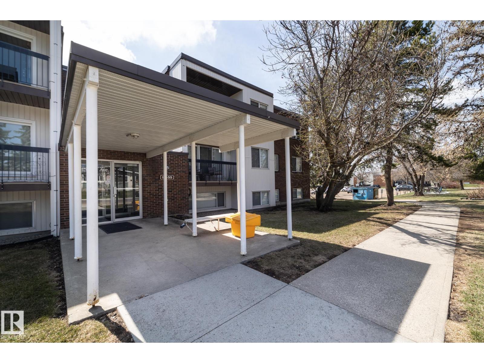 #208 11455 41 AV NW