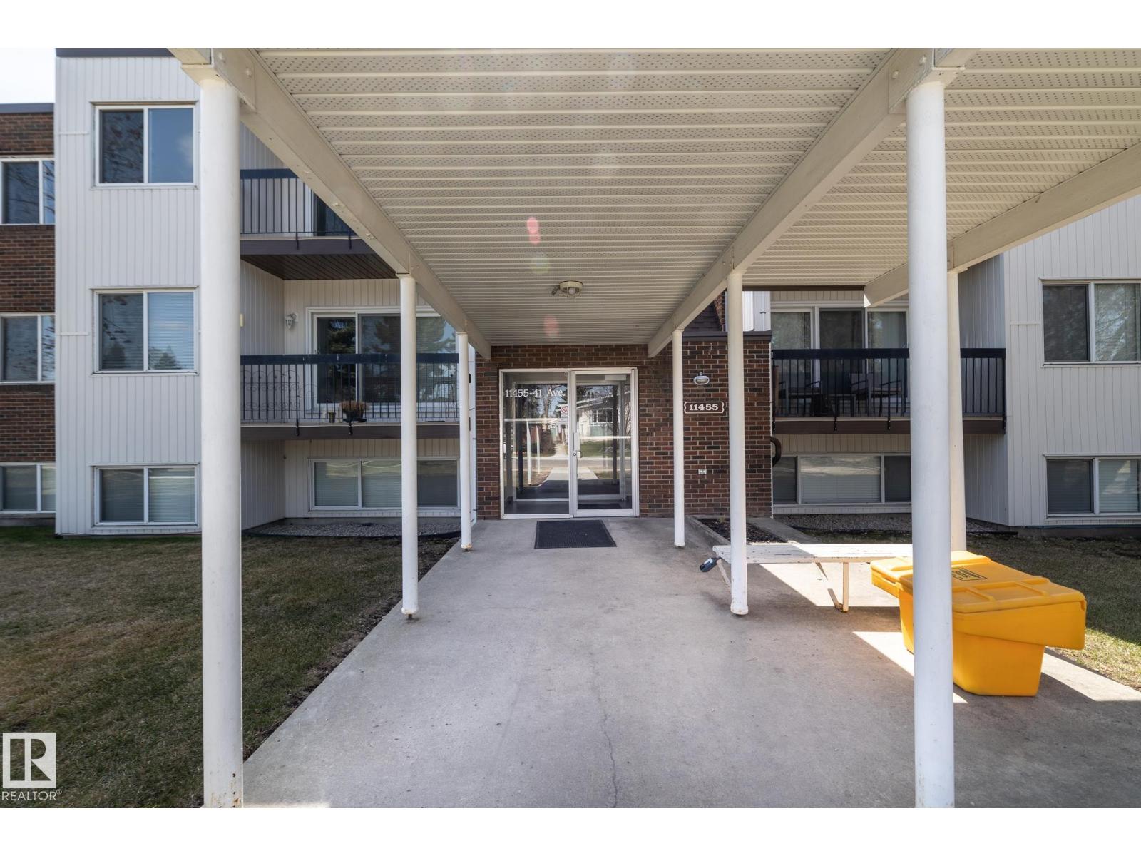#208 11455 41 AV NW
