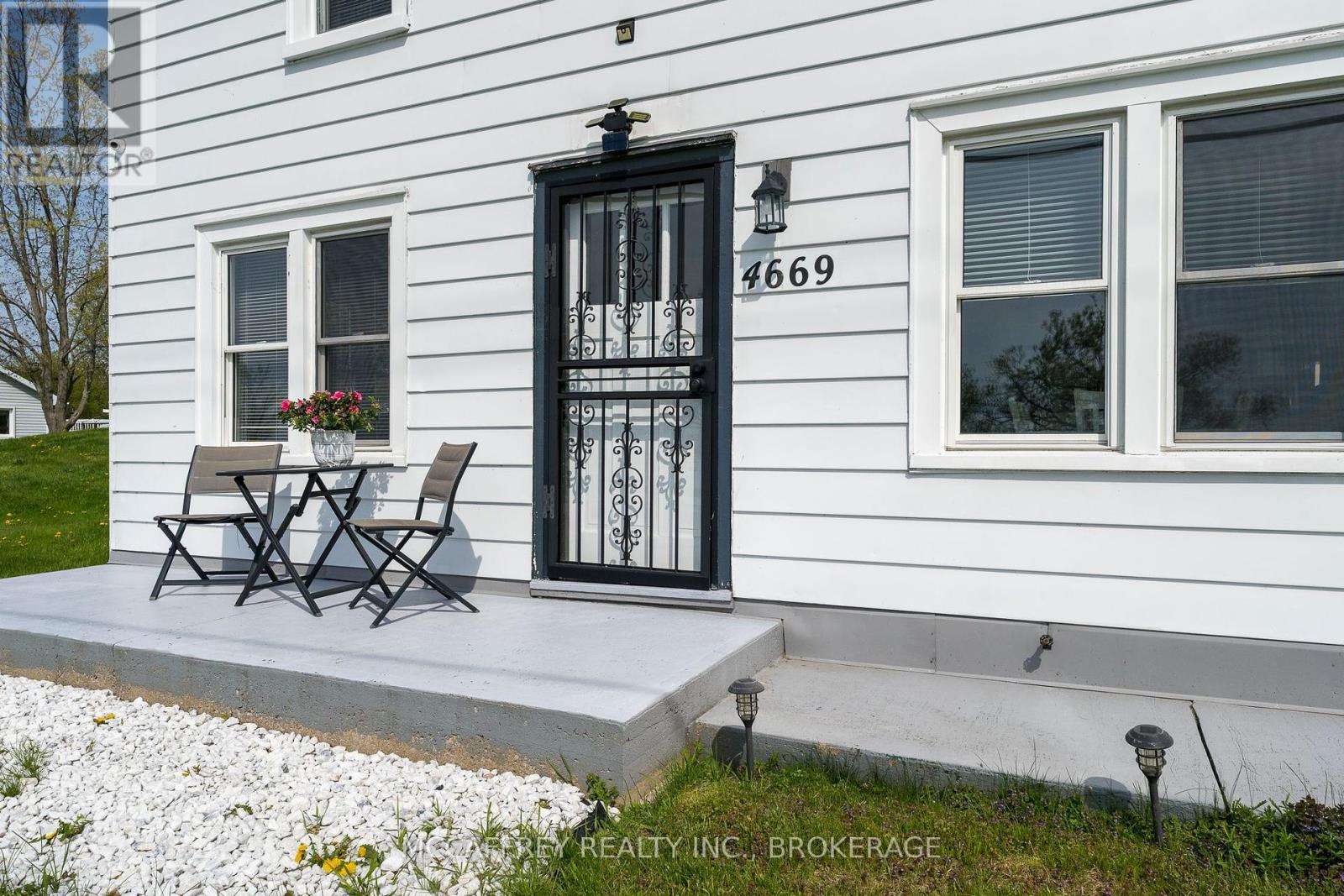 4669 BATH ROAD