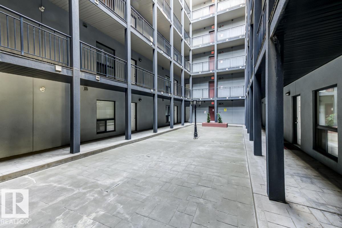 #515 10518 113 ST NW