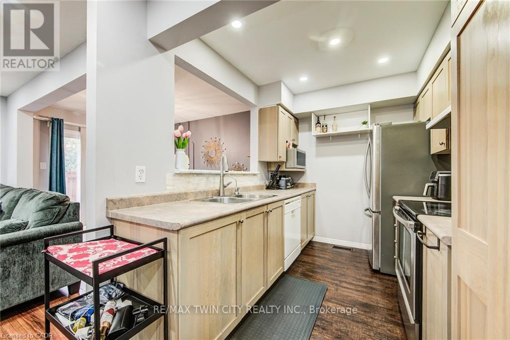 20 - 120 DUDHOPE AVENUE