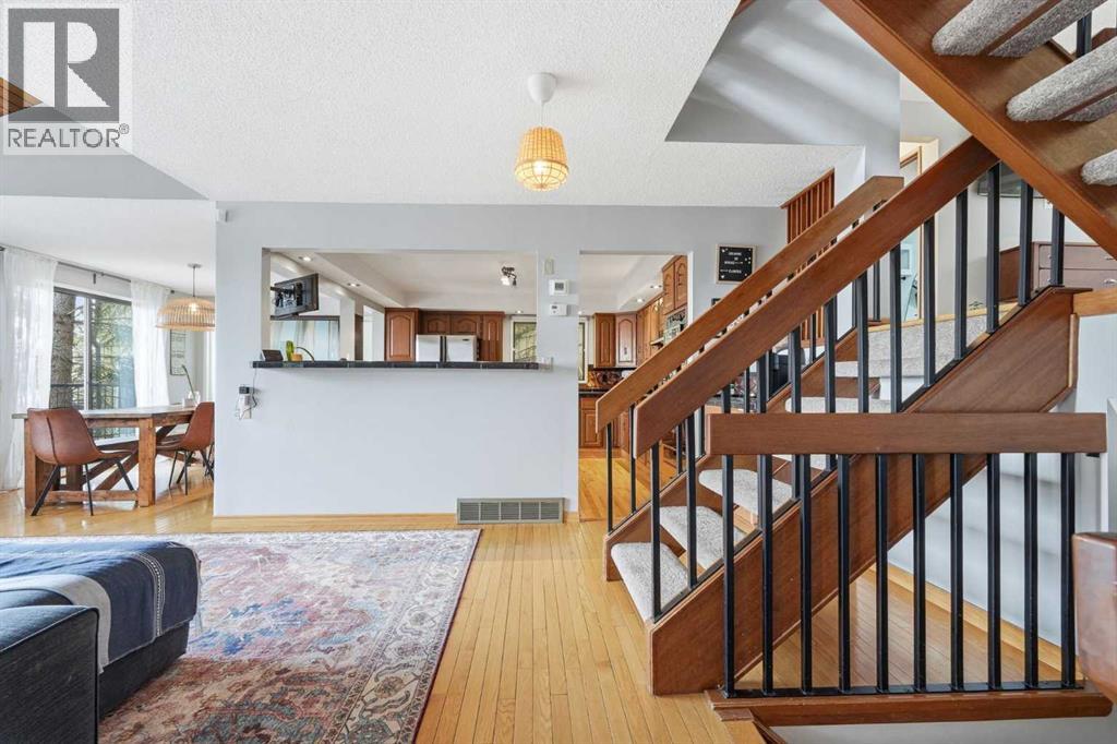 39 Coach Manor Terrace SW