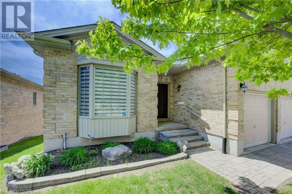 900 DOON VILLAGE Road Unit# 4