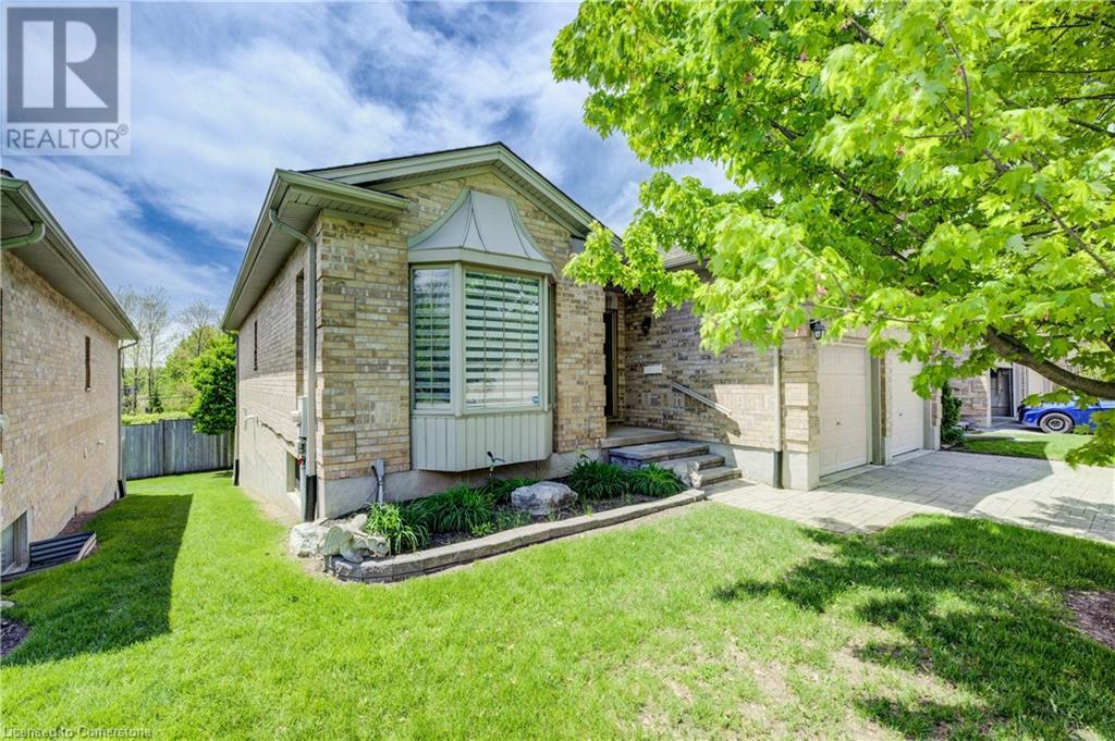 900 DOON VILLAGE Road Unit# 4