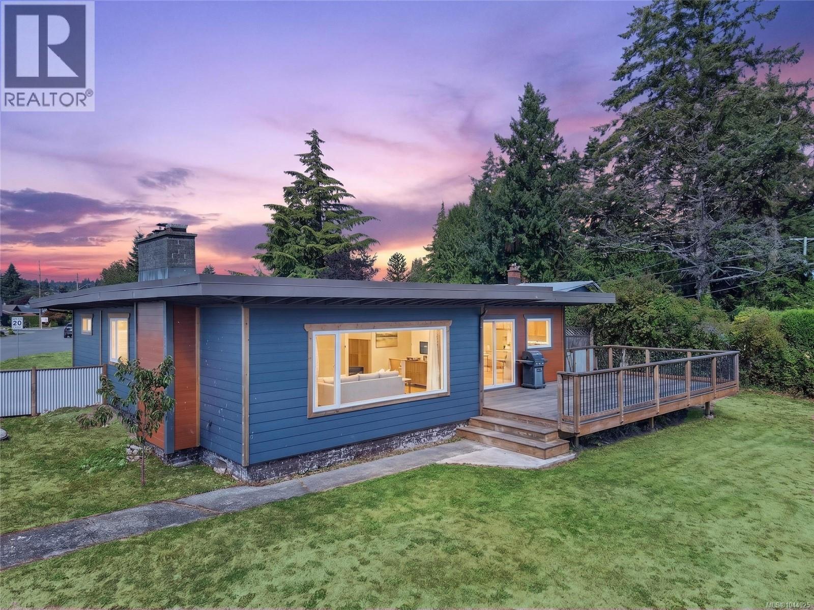 3584 Island Hwy