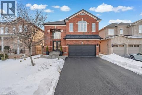 1379 LIVERPOOL Street Oakville ON L6M4P1