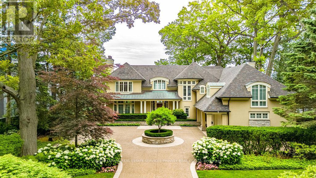 6 ENNISCLARE DRIVE W
