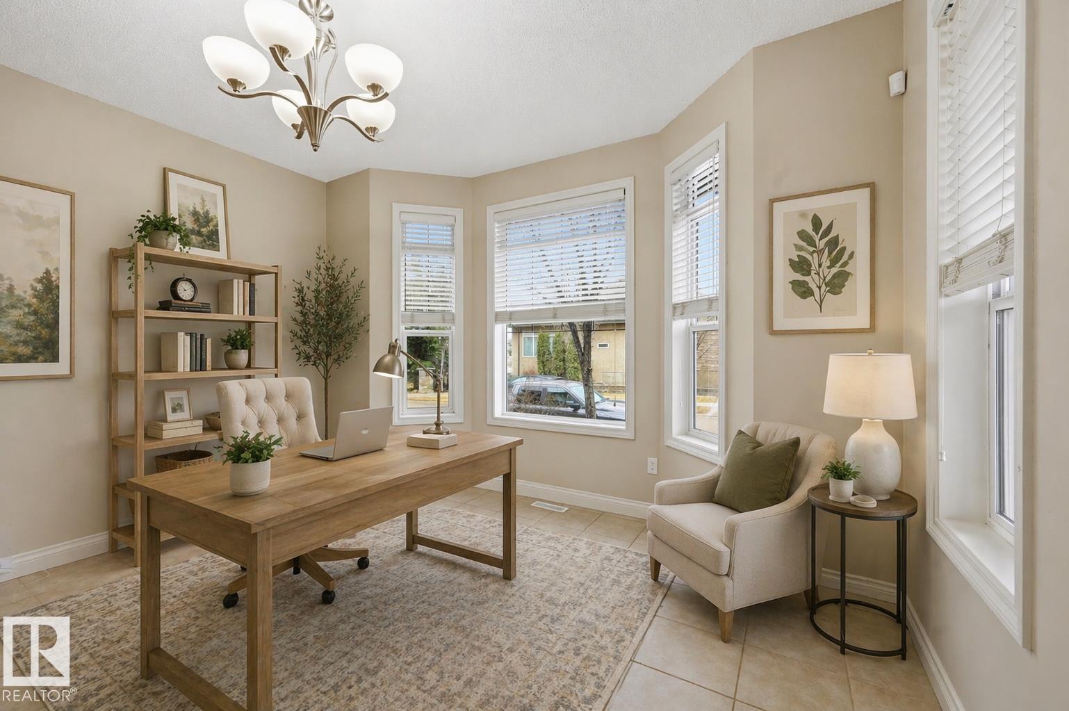 976 HOLLINGSWORTH BN NW