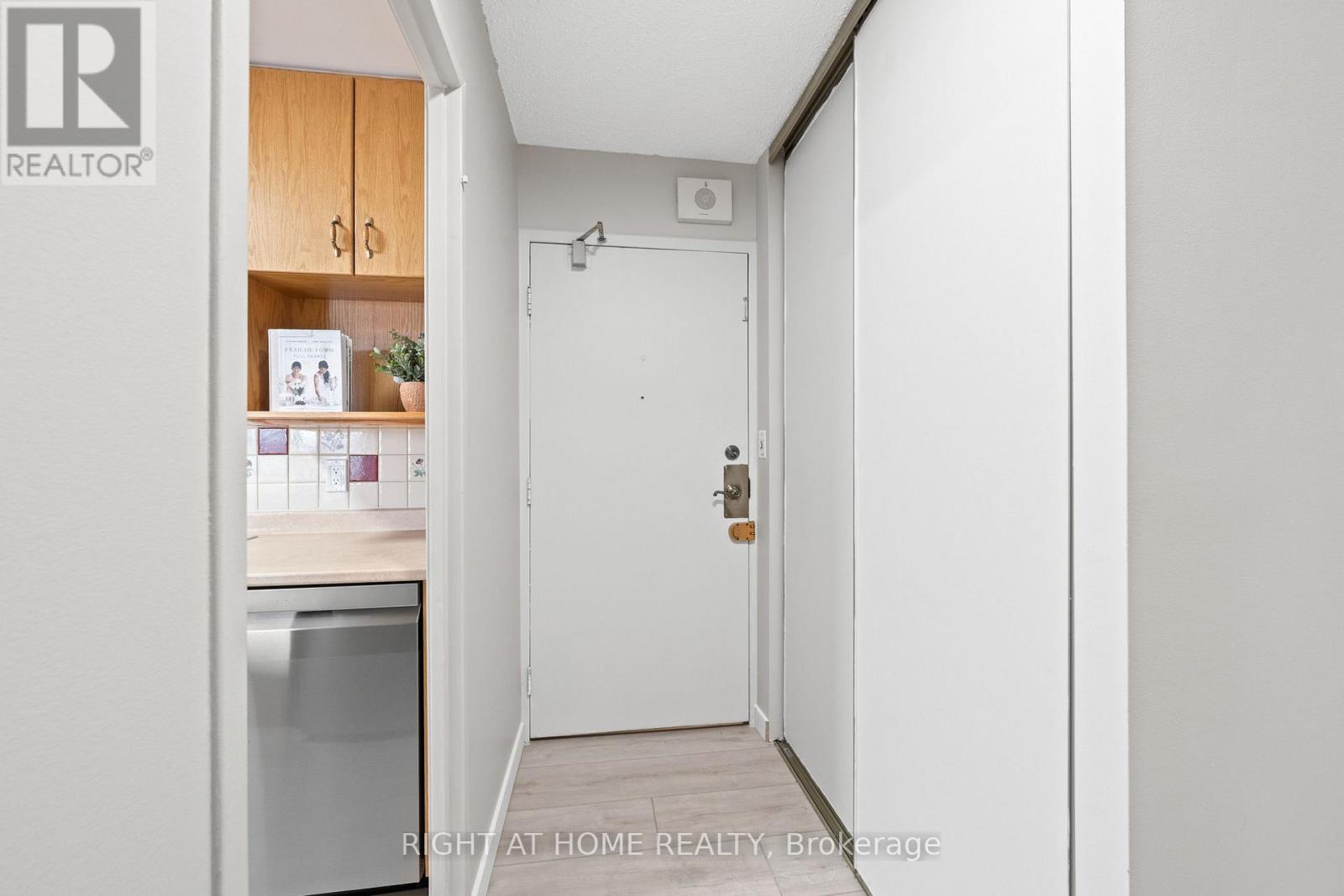 507 - 1025 RICHMOND ROAD