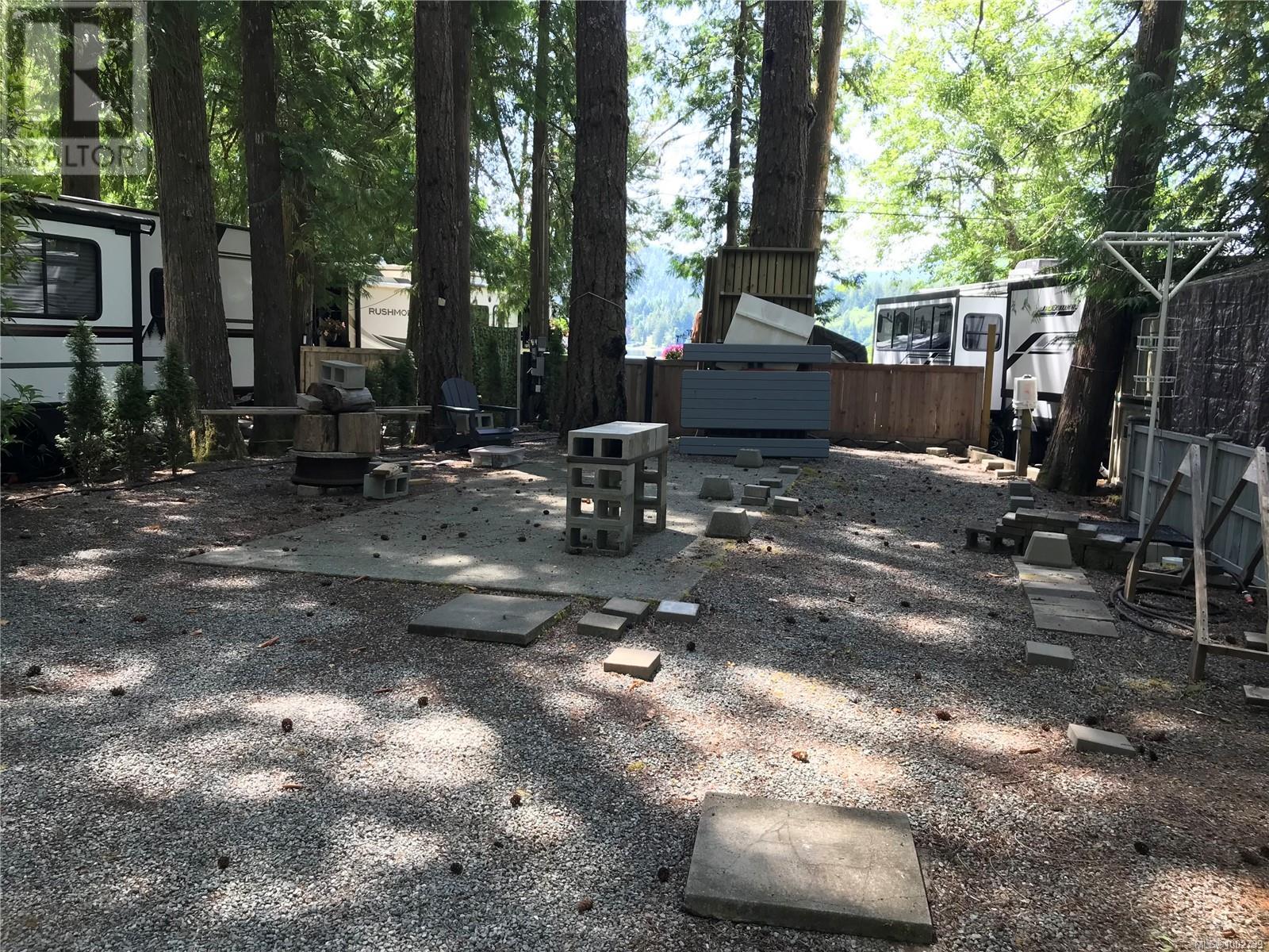 D-7 10324 Lakeshore Rd