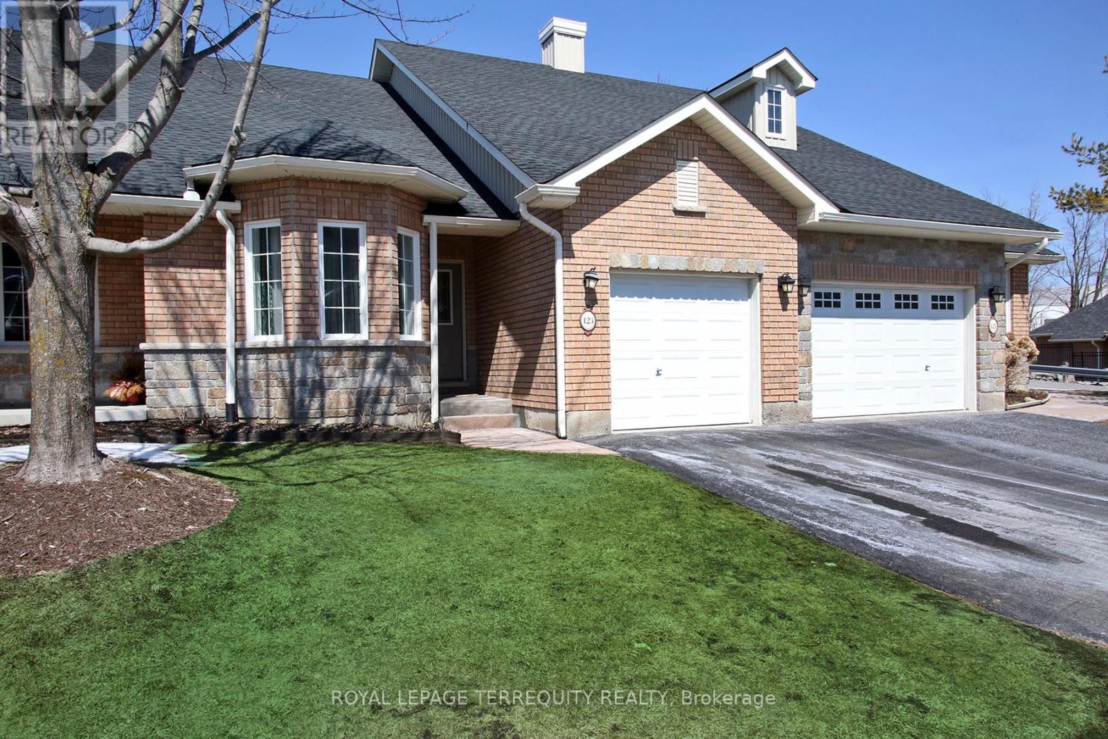 69 - 123 VILLAGE CRESCENT
