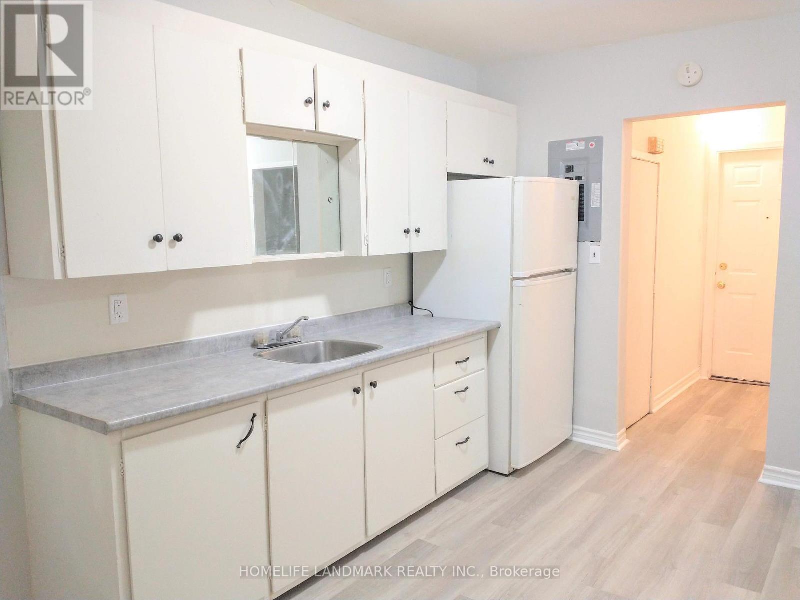 LOWER - 262 MURRAY STREET