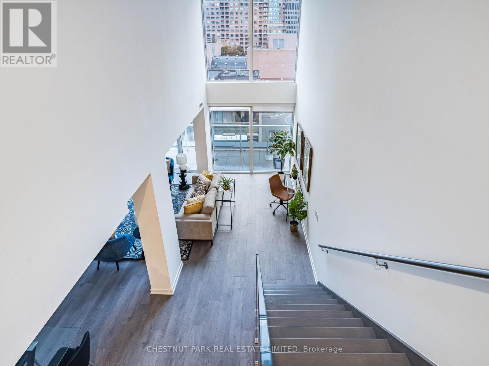 408 - 18 MAITLAND TERRACE