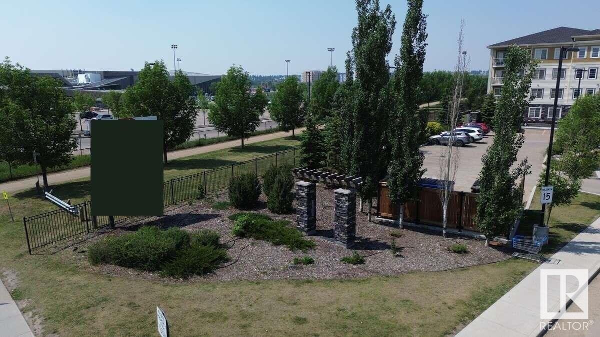 #302 3670 139 AV NW
