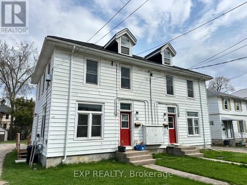 22 CHARLOTTE STREET Belleville (Belleville Ward) ON K8P1E2