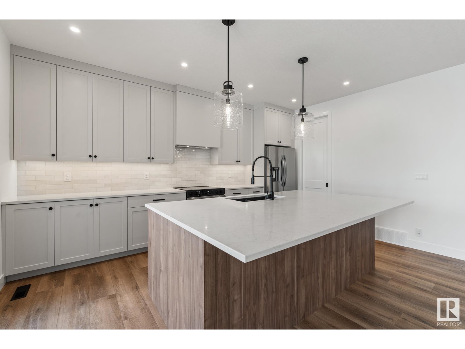 101 Newbury Ci