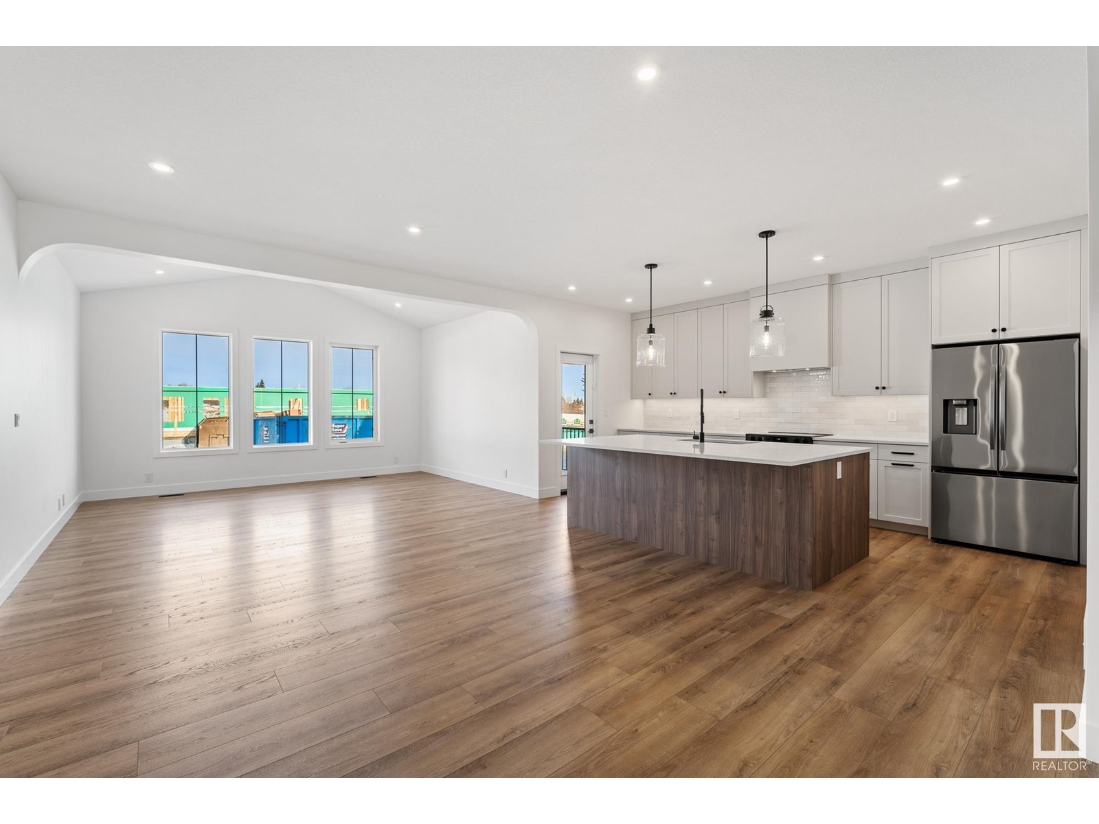 101 Newbury Ci