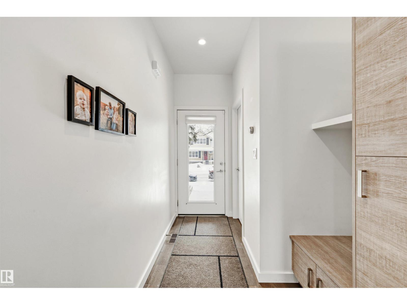 10607 127 ST NW