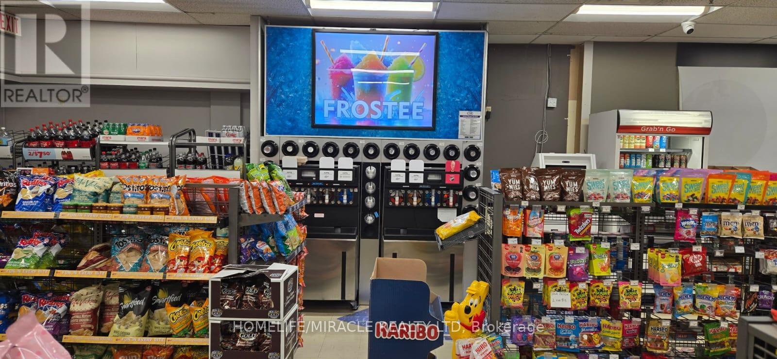 A01 - 800 STEELES AVENUE W