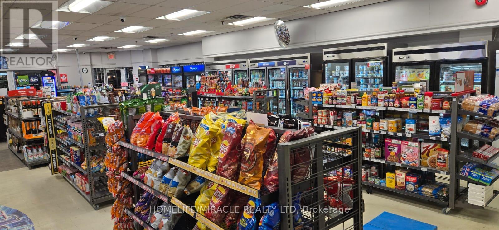 A01 - 800 STEELES AVENUE W