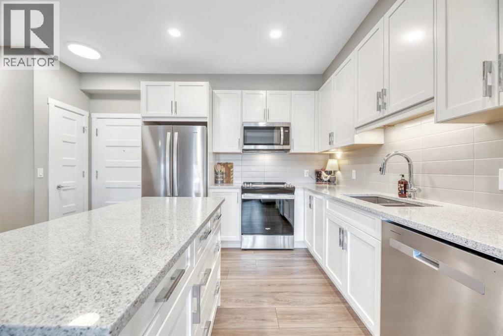 415, 55 Wolf Hollow Crescent SE