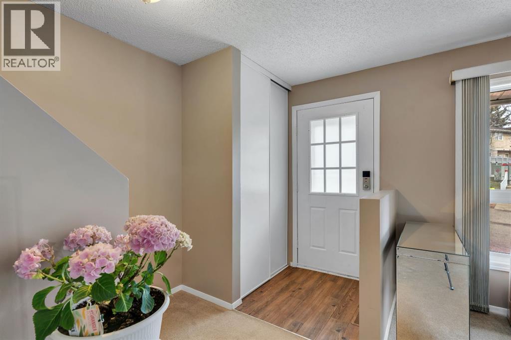 174 Woodmont Terrace SW