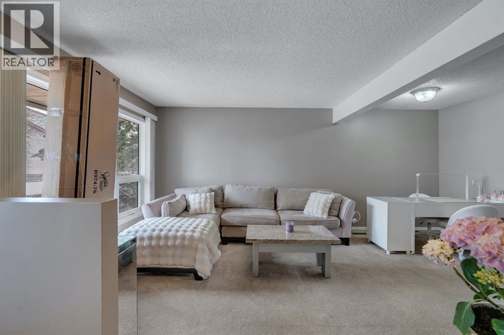 174 Woodmont Terrace SW