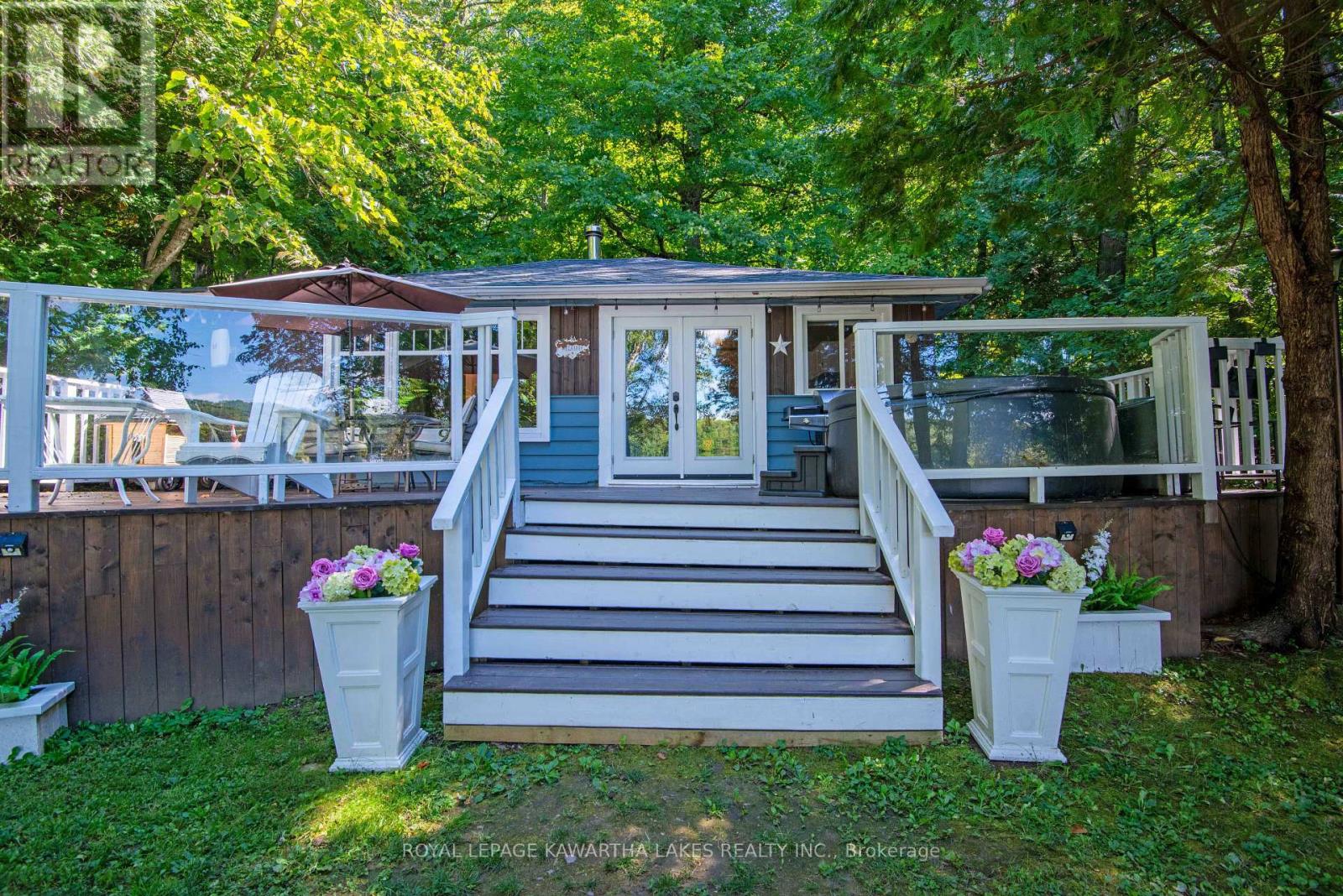 34 DEWEYS ISLAND