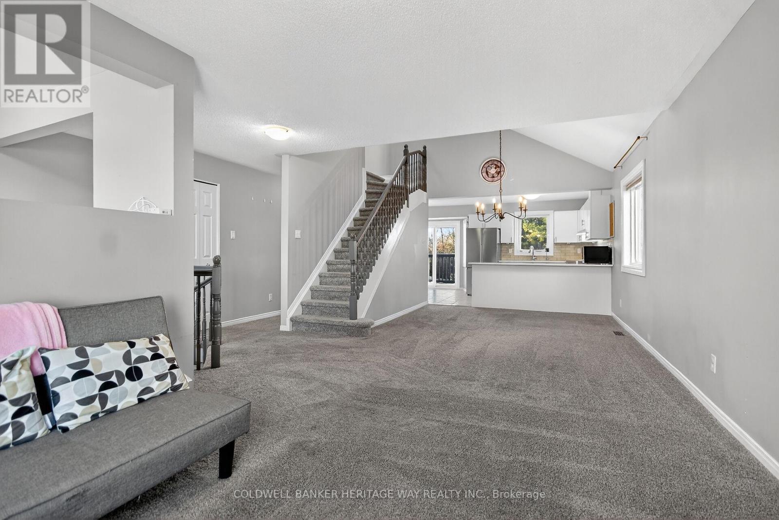 160 PATTERSON CRESCENT