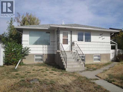 1277 9 Avenue N Lethbridge AB T1H1H1