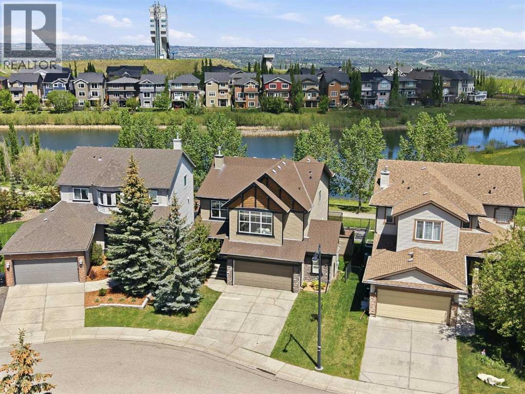 114 Cougarstone Crescent SW