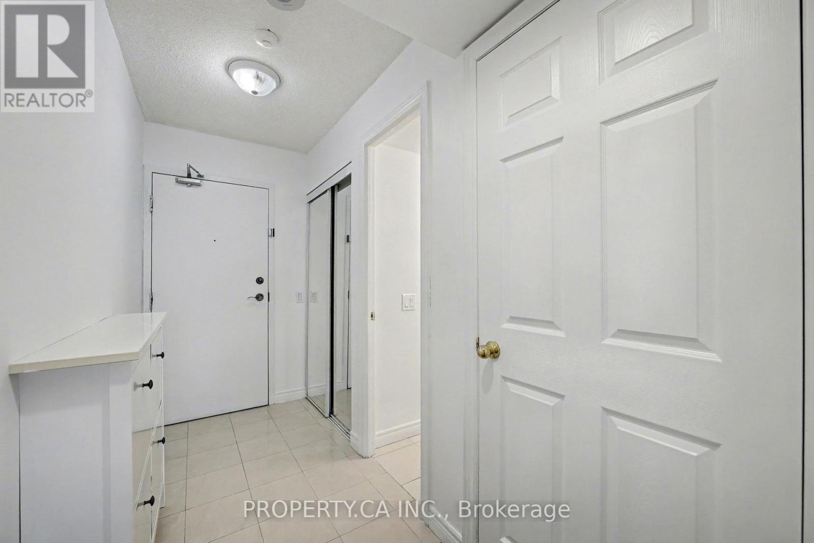 301 - 51 TIMES AVENUE