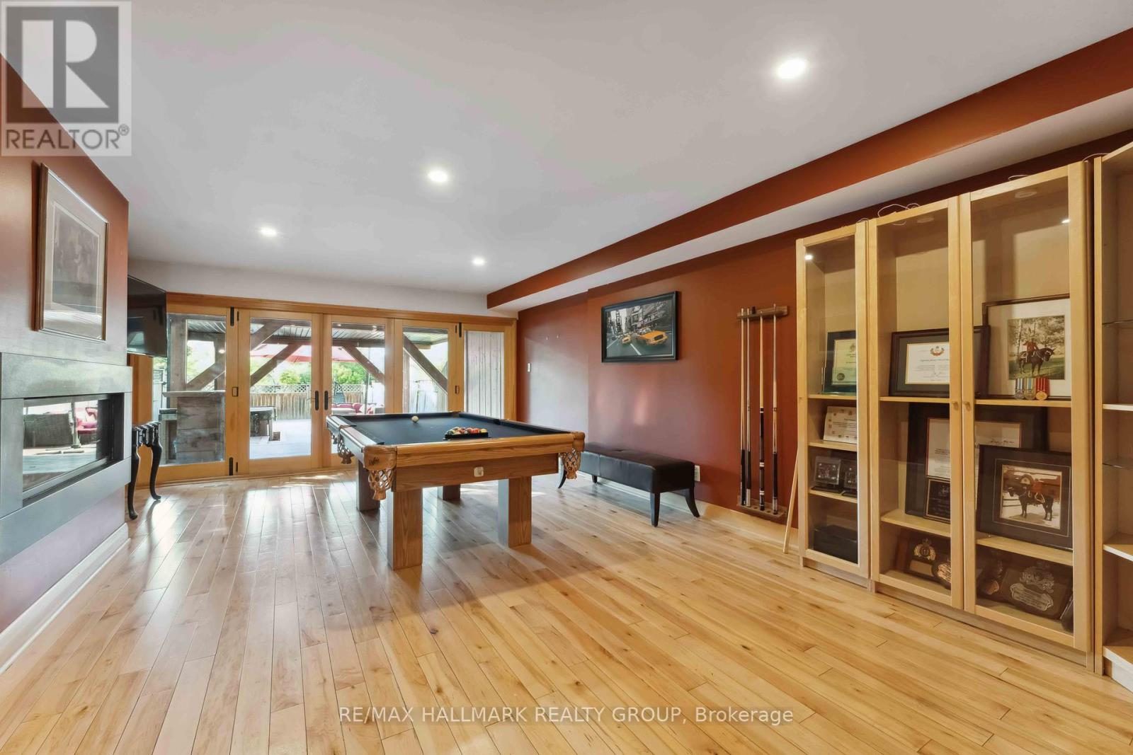 39 ROBINSON AVENUE
